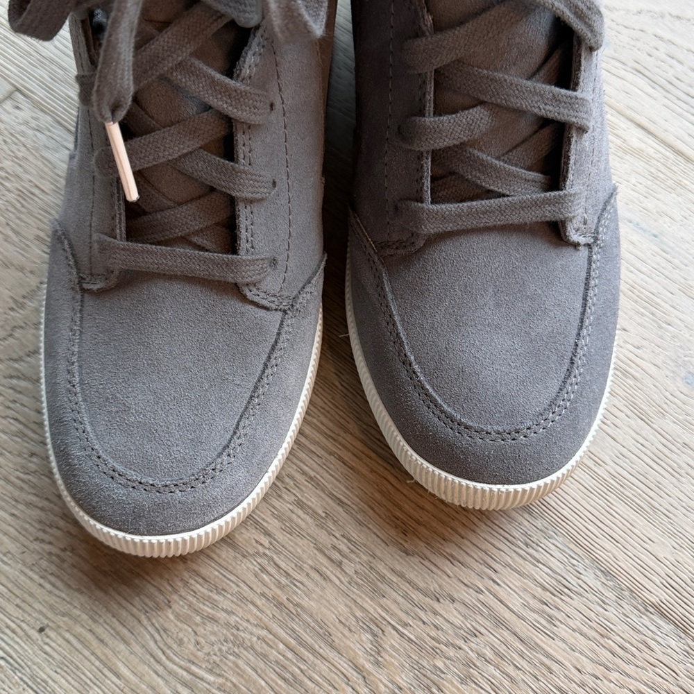 EUC Sorel “Out and About II” Wedge High-Top Sneakers (Dark Gray) waterproof (8) - Picture 8 of 13